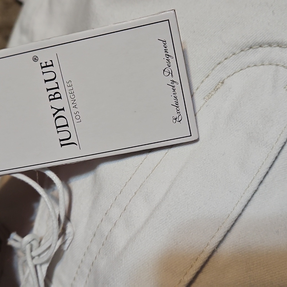 NWT Judy Blue White Skinny Fit High Waisted Denim Jeans With Destroyed Hems - Picture 14 of 14